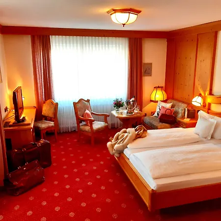 Auerhahn בית הארחה באדן-באדן