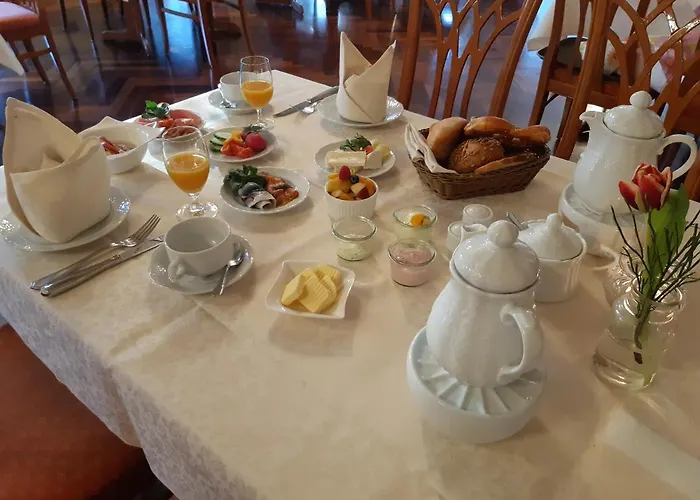 ゲストハウス アウラーハン 3*